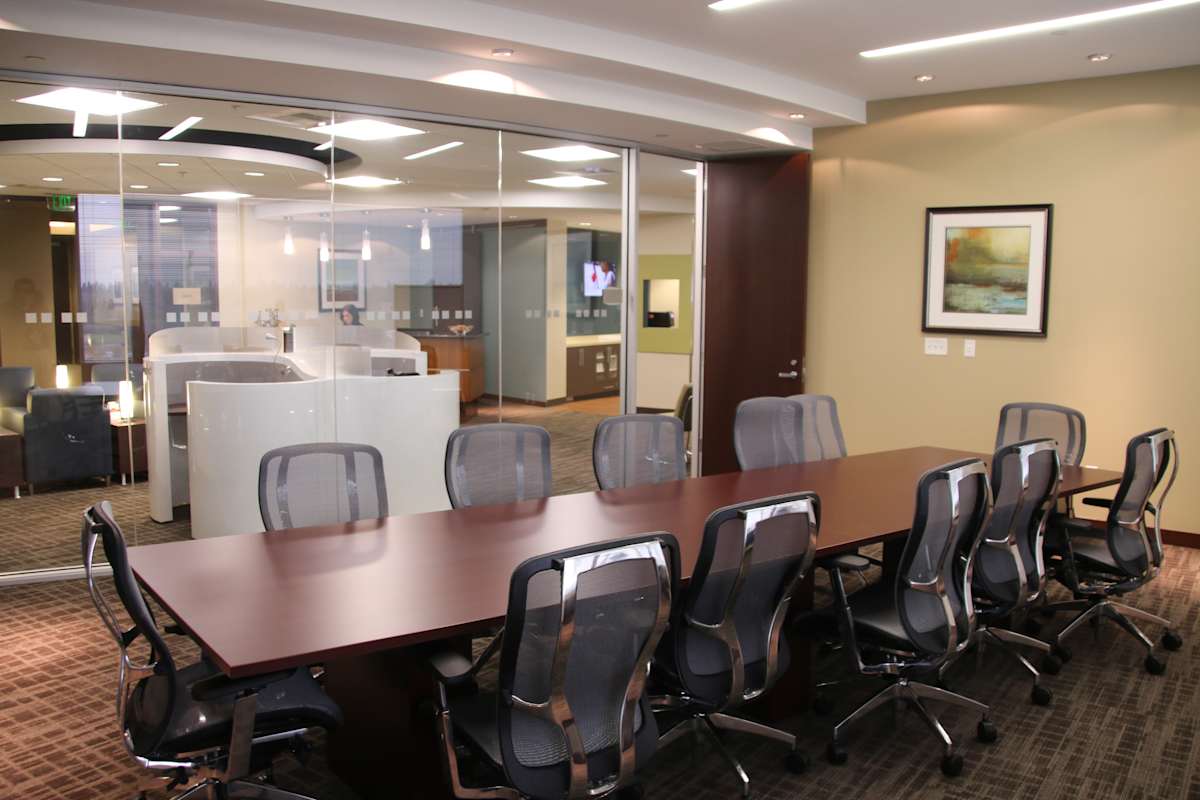 180 Promenade Circle photo 7