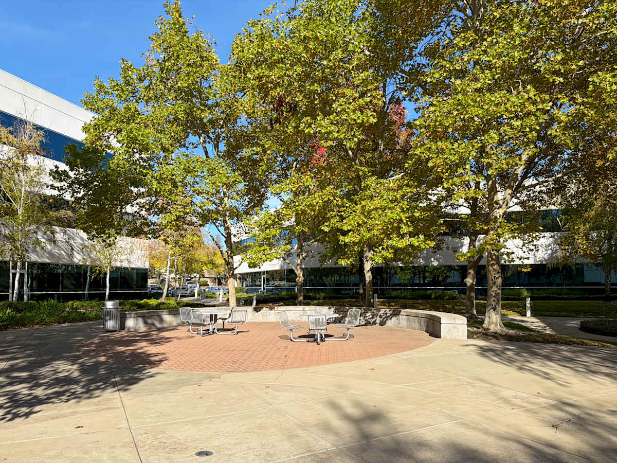 3017 Douglas Boulevard photo 2