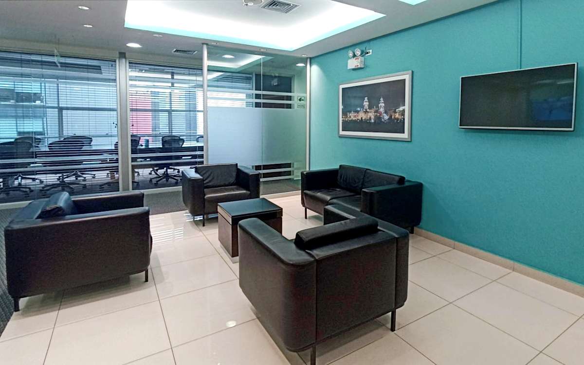 Platinum Plaza I photo 6