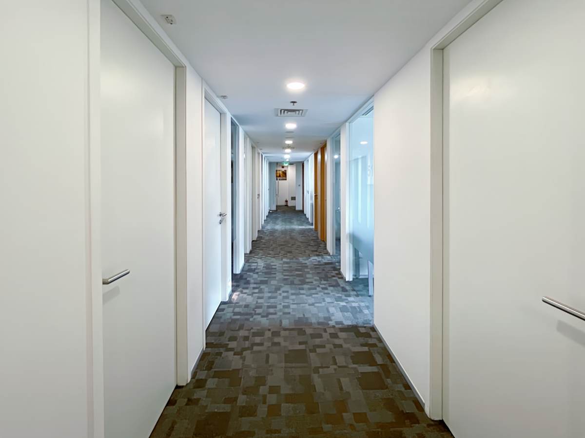 Caddie Commercial Tower photo 3
