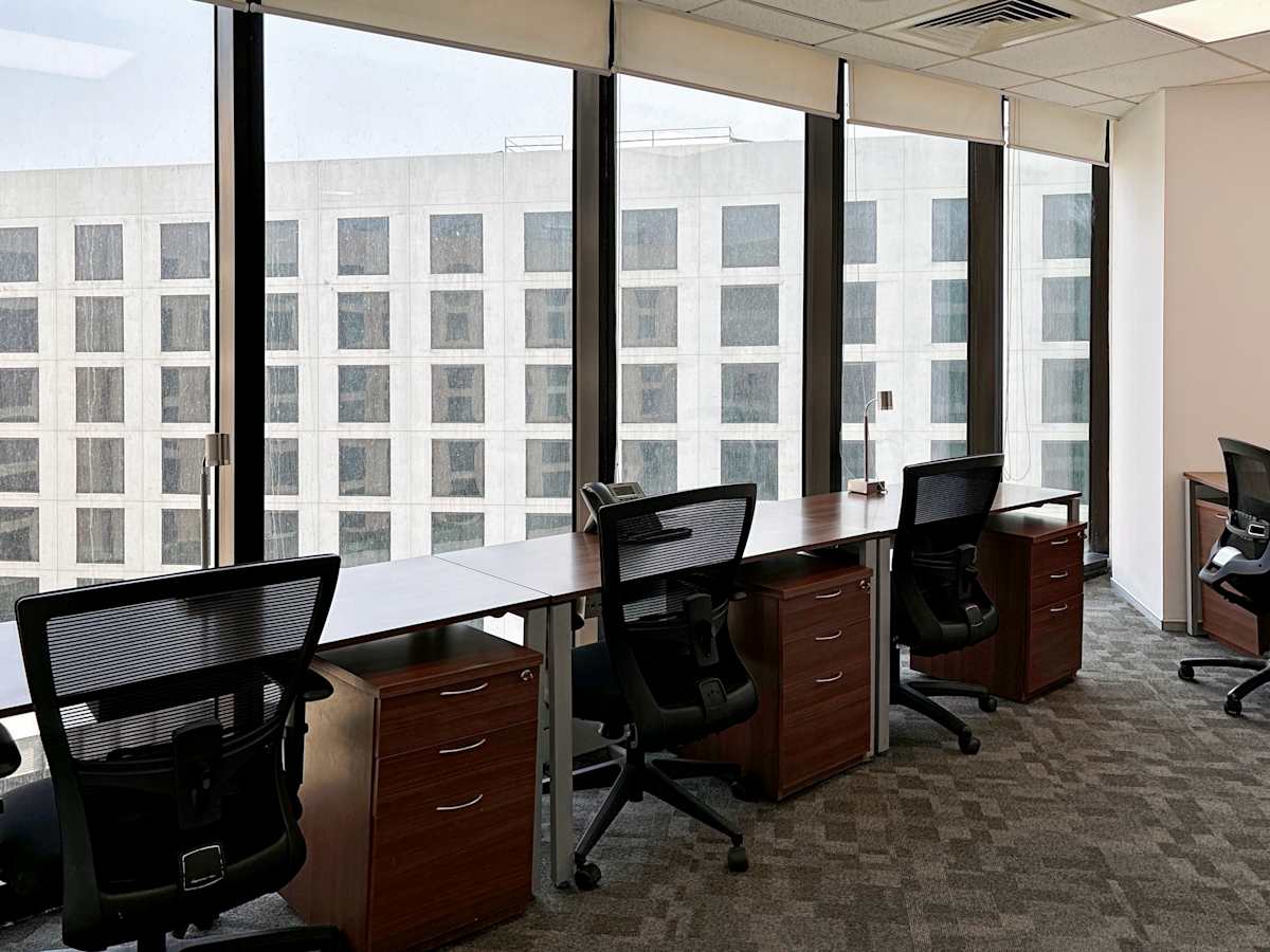 Caddie Commercial Tower photo 10