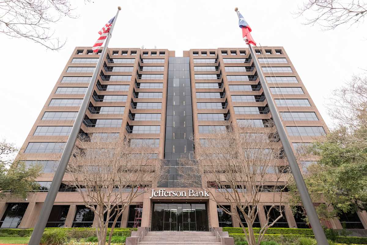 1777 North East Loop 410