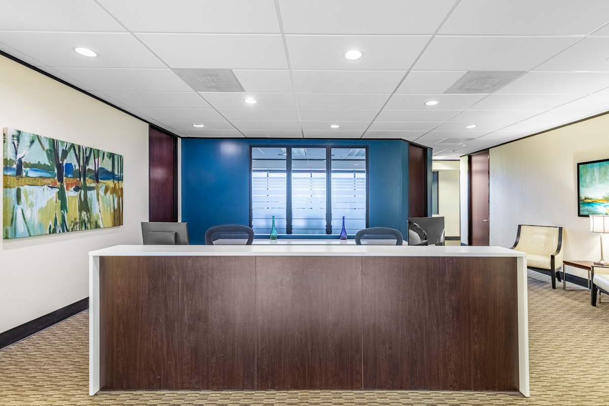 1777 North East Loop 410 photo 8