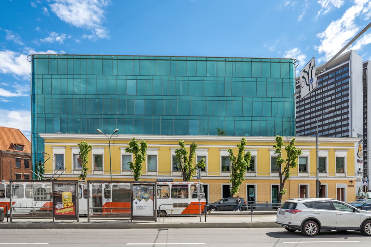 Metro Plaza