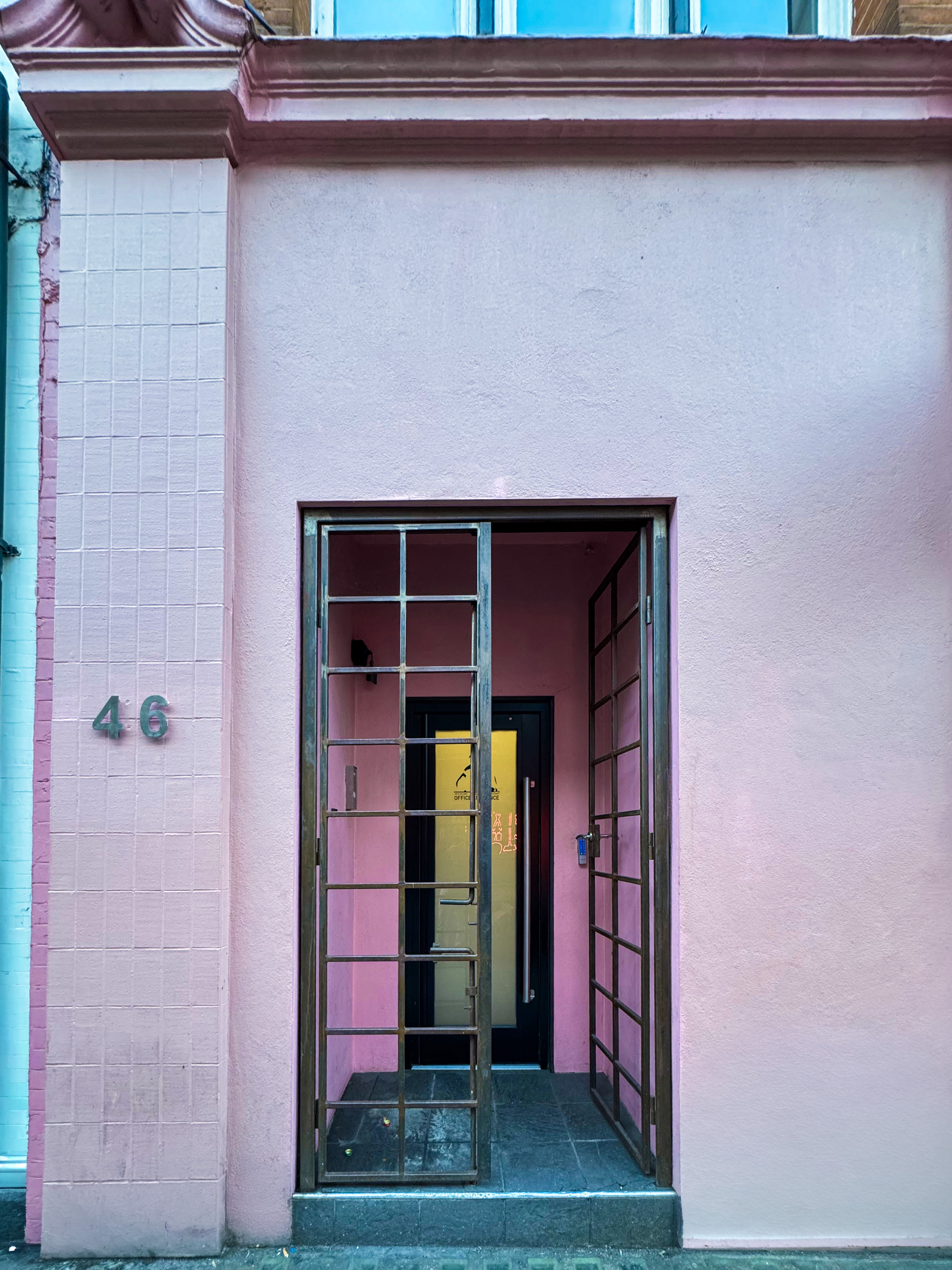 46 Dean Street photo 9