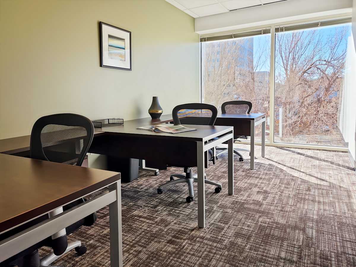 Tuscany Plaza photo 4