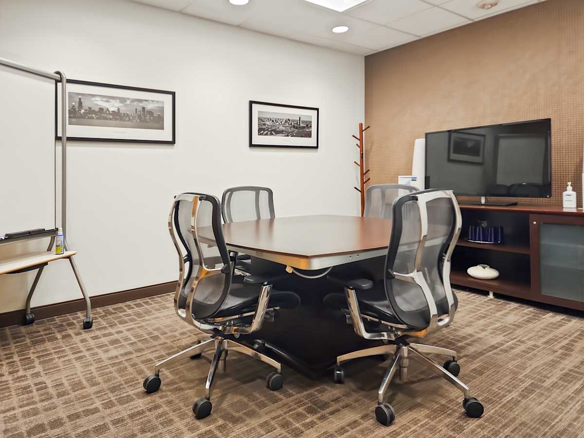 Tuscany Plaza photo 7