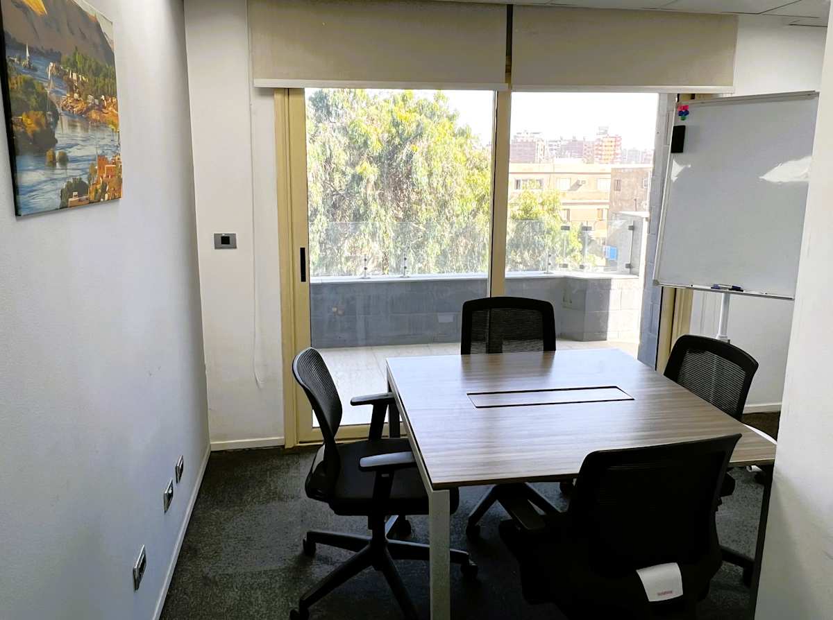 Maadi 55 Street 18 photo 4