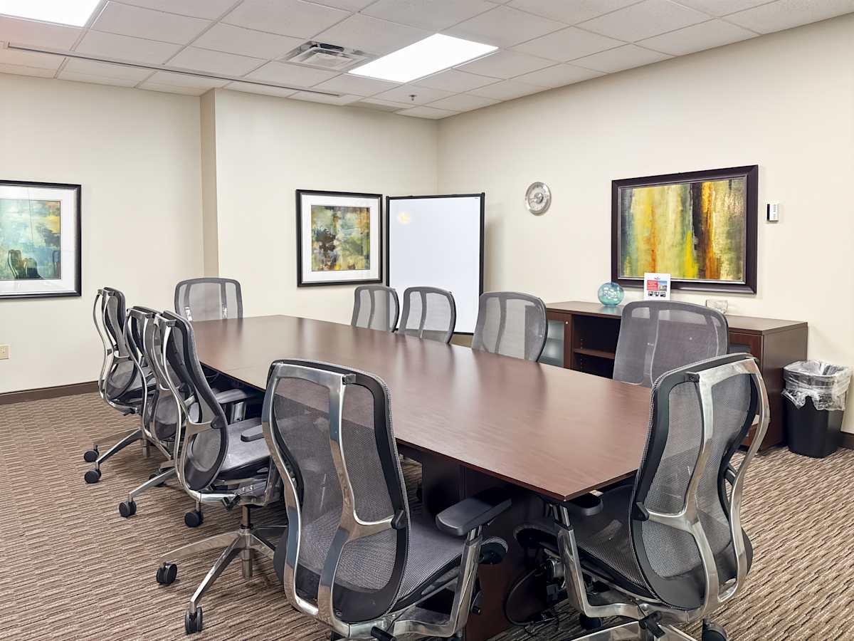 One Reservoir Corporate Center photo 3