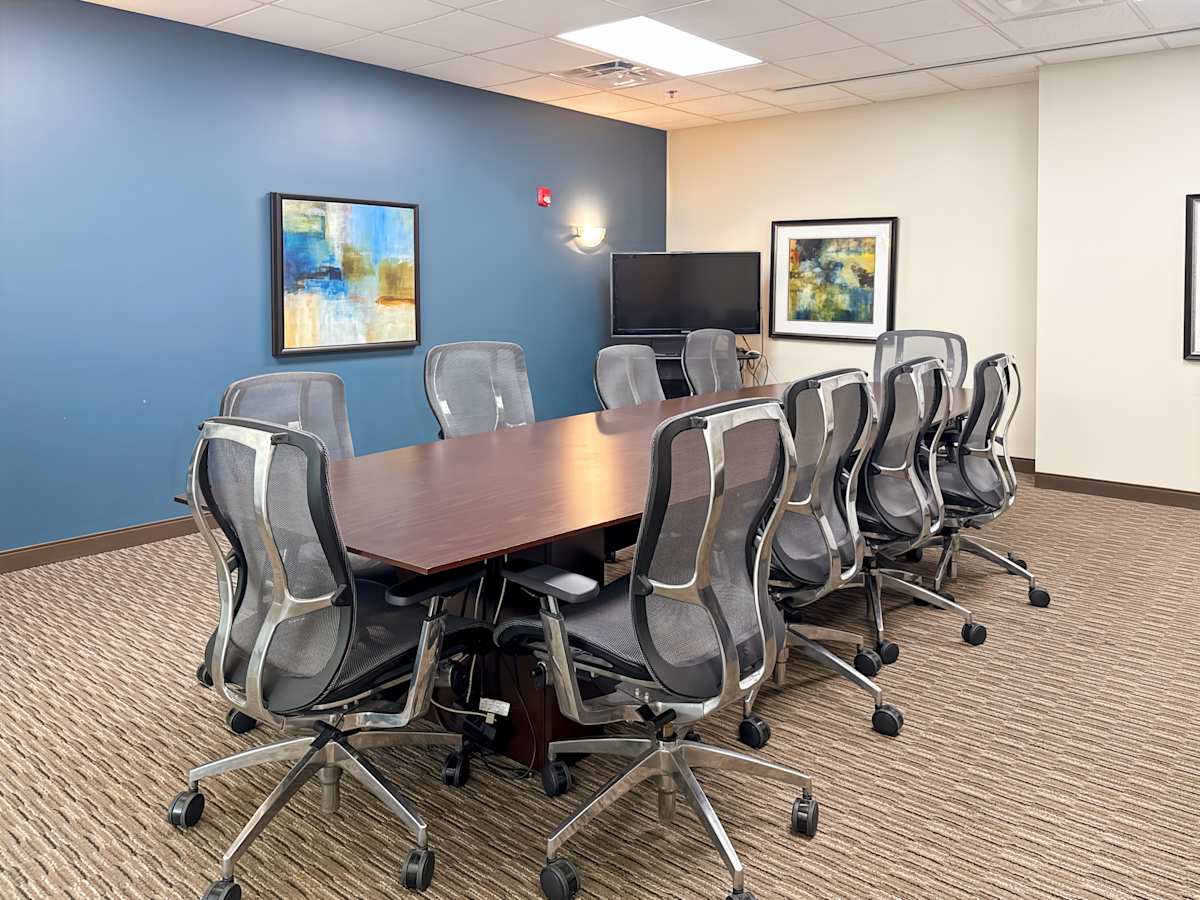One Reservoir Corporate Center photo 10