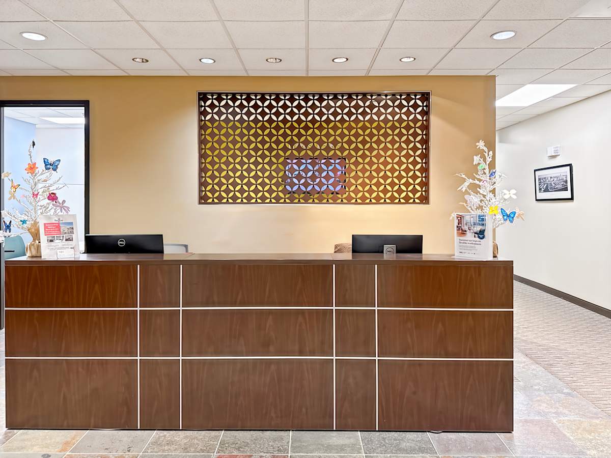 One Reservoir Corporate Center photo 11