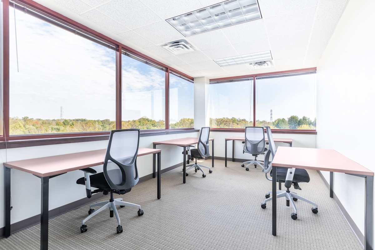Silver Lake Executive Campus photo 4