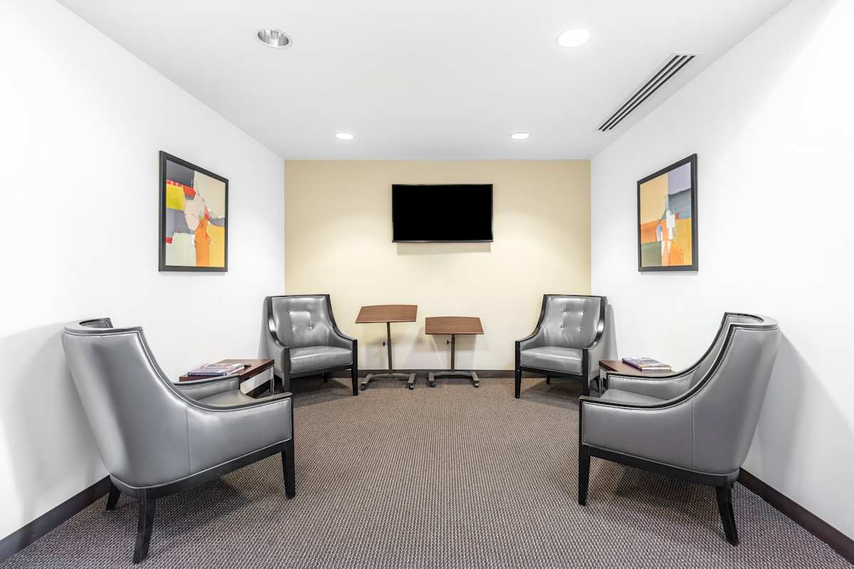 Jenkins Court photo 5