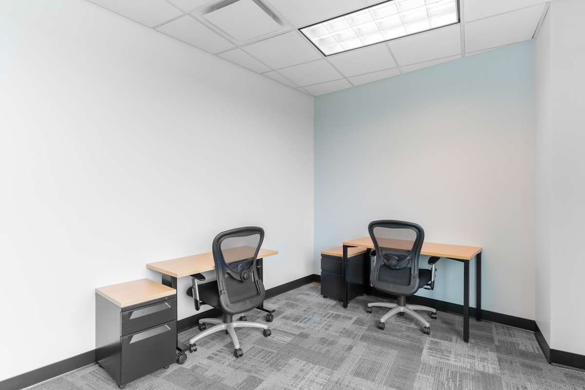 Fort Washington Business Park photo 4