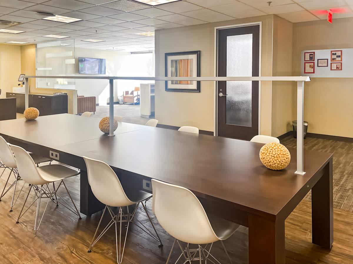 175 Capital Boulevard photo 3
