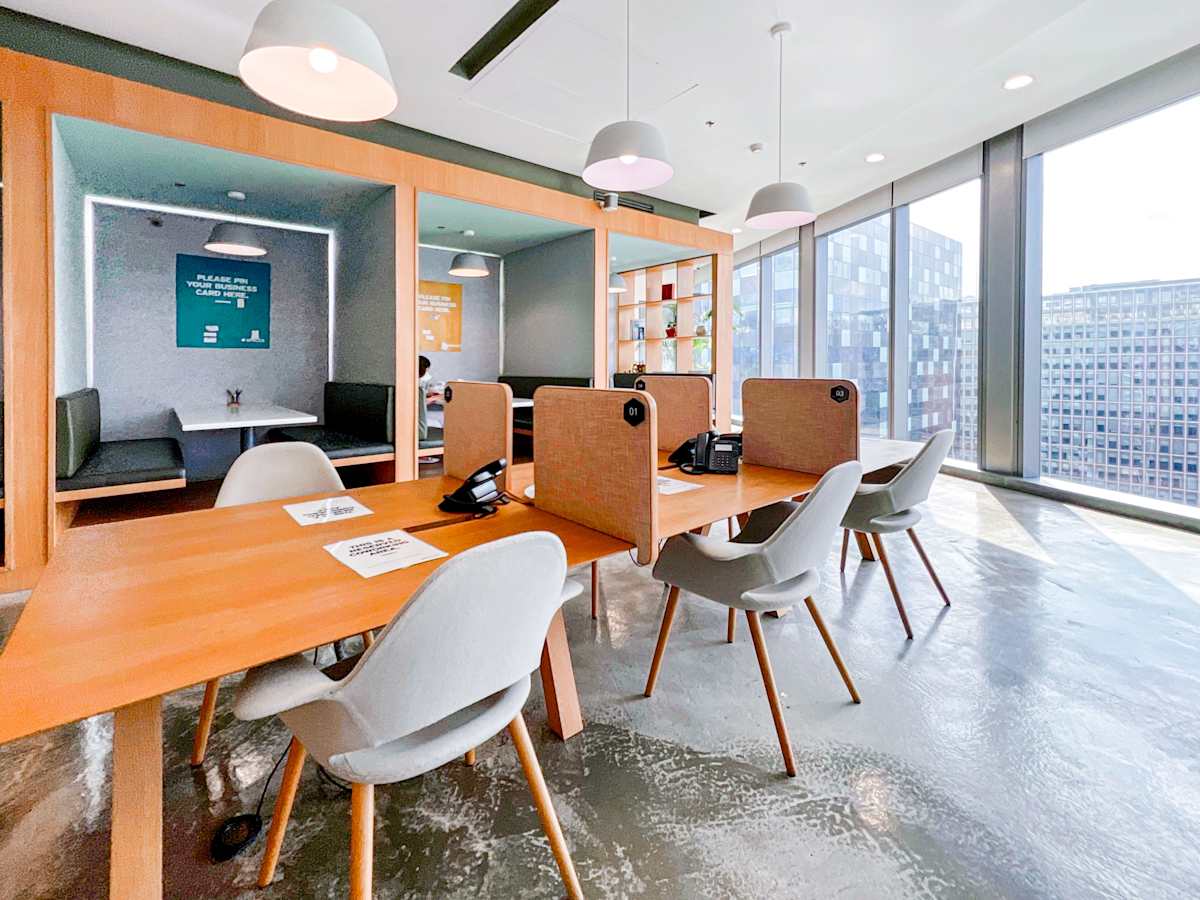 Penthouse World Plaza photo 3