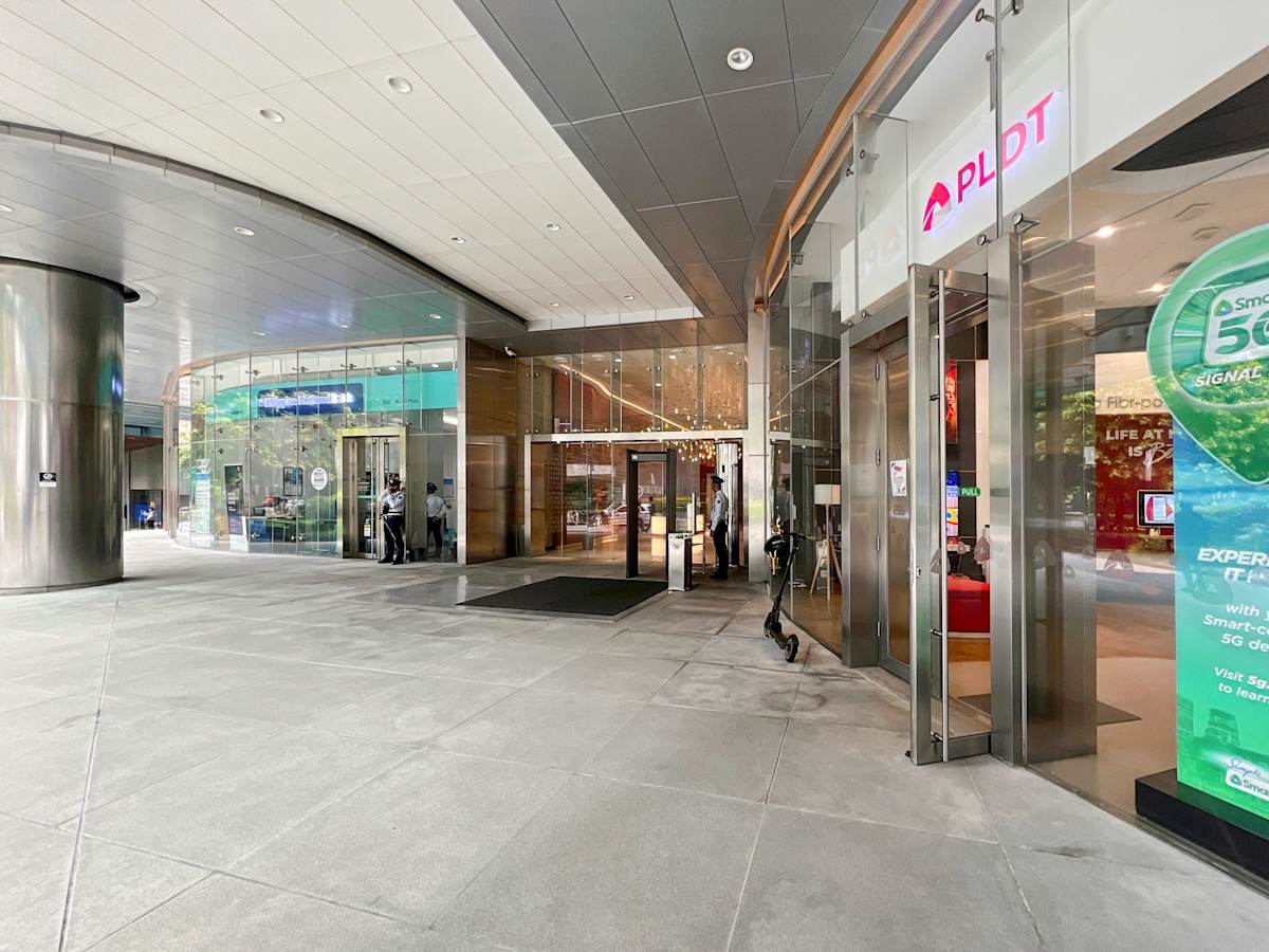 Penthouse World Plaza photo 2