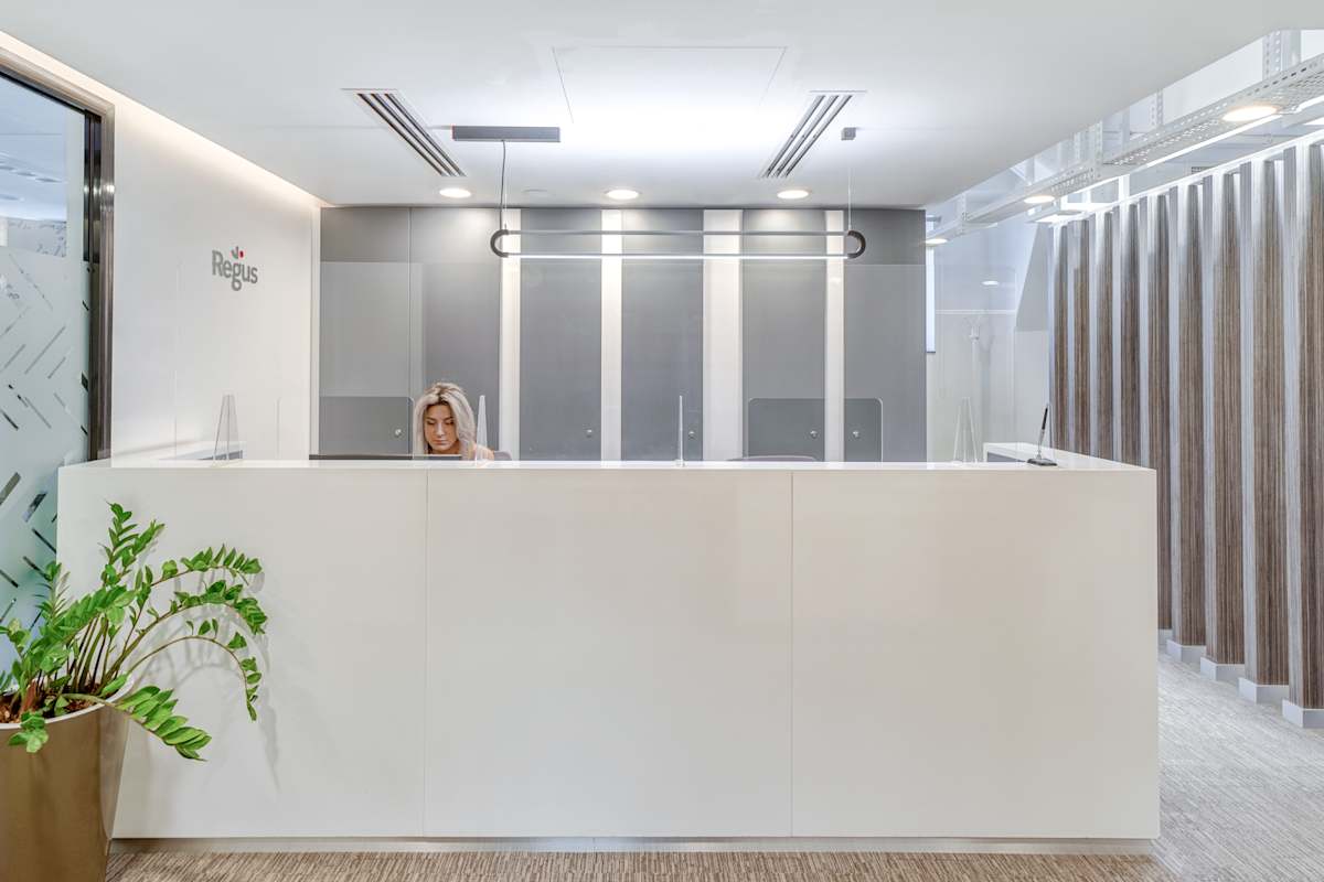 Tabidze 1 Building photo 11