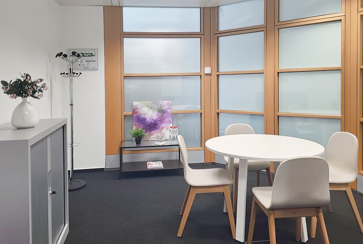 43 Avenue JFK photo 7