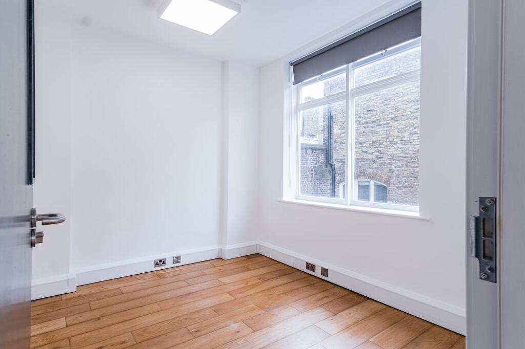 23 Clerkenwell Close photo 5