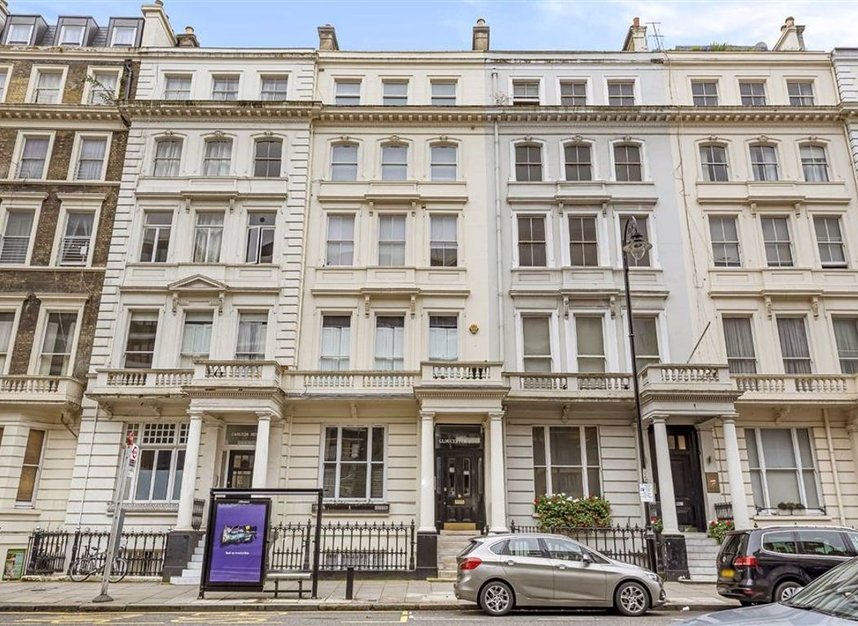 100 Gloucester Place photo 1