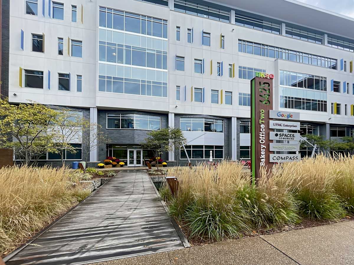 Bakery Square photo 1