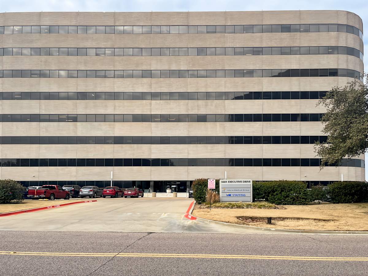 5601 Executive Dr