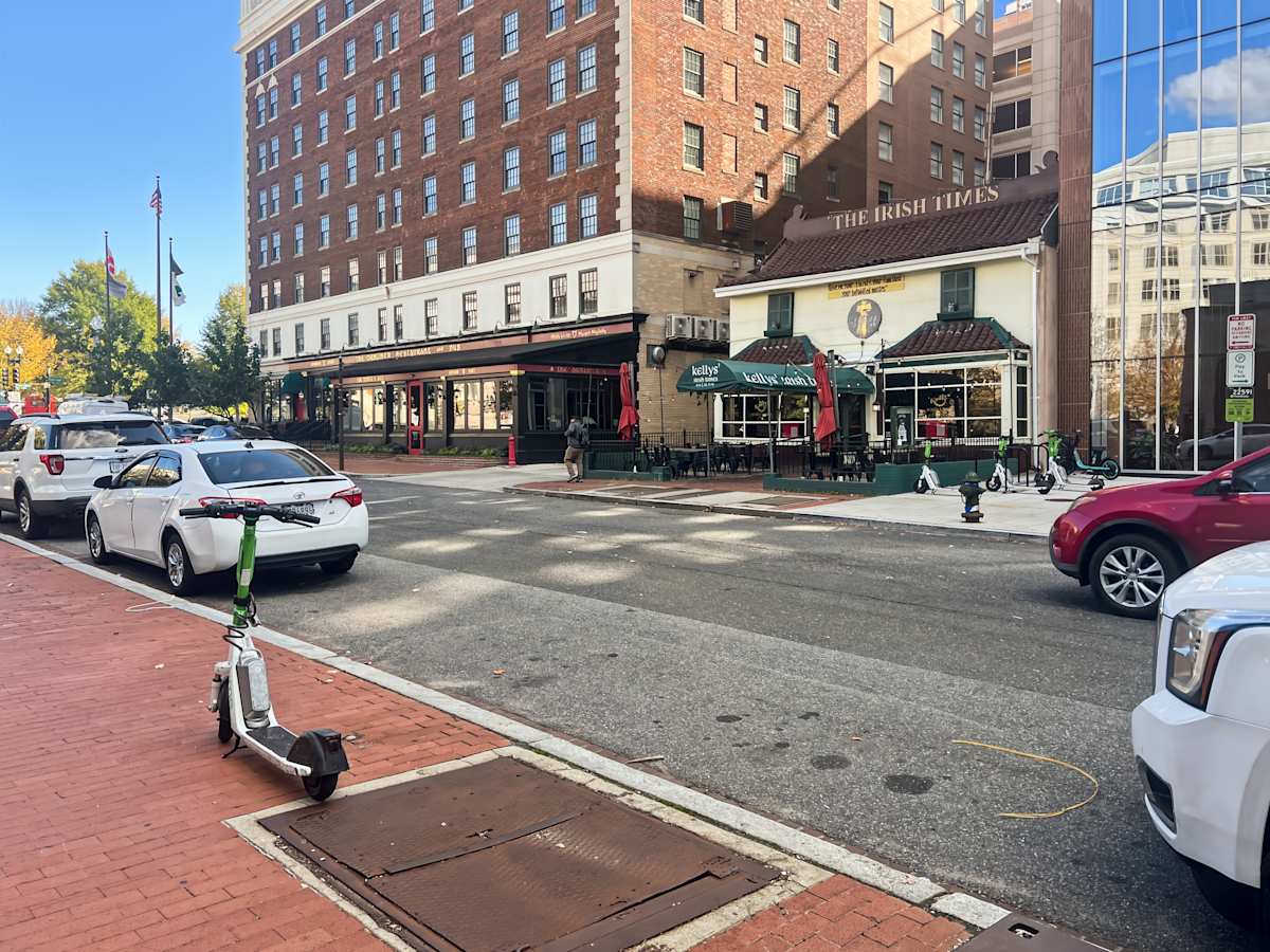 20 F Street photo 10