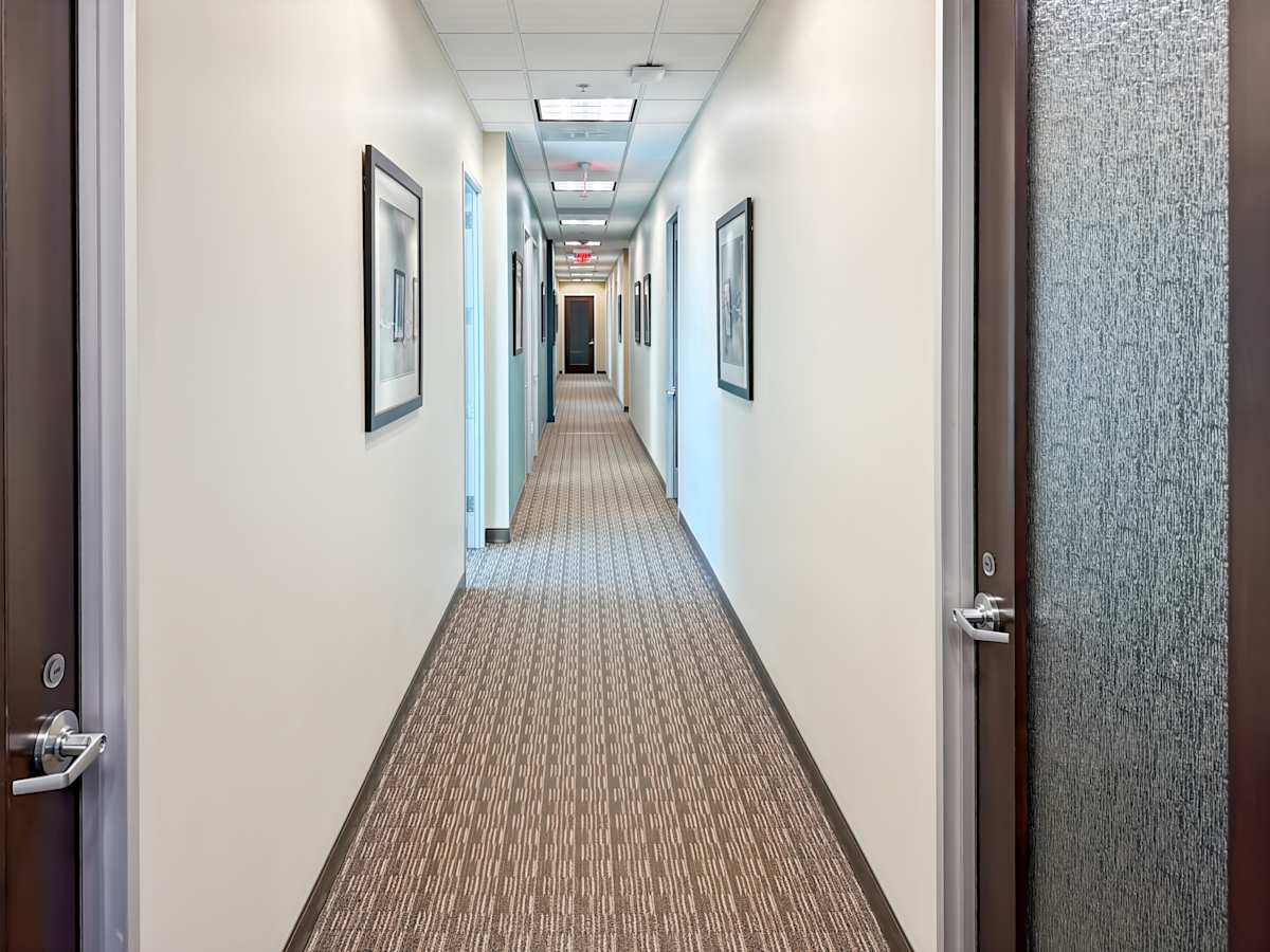 Melford Plaza I photo 2