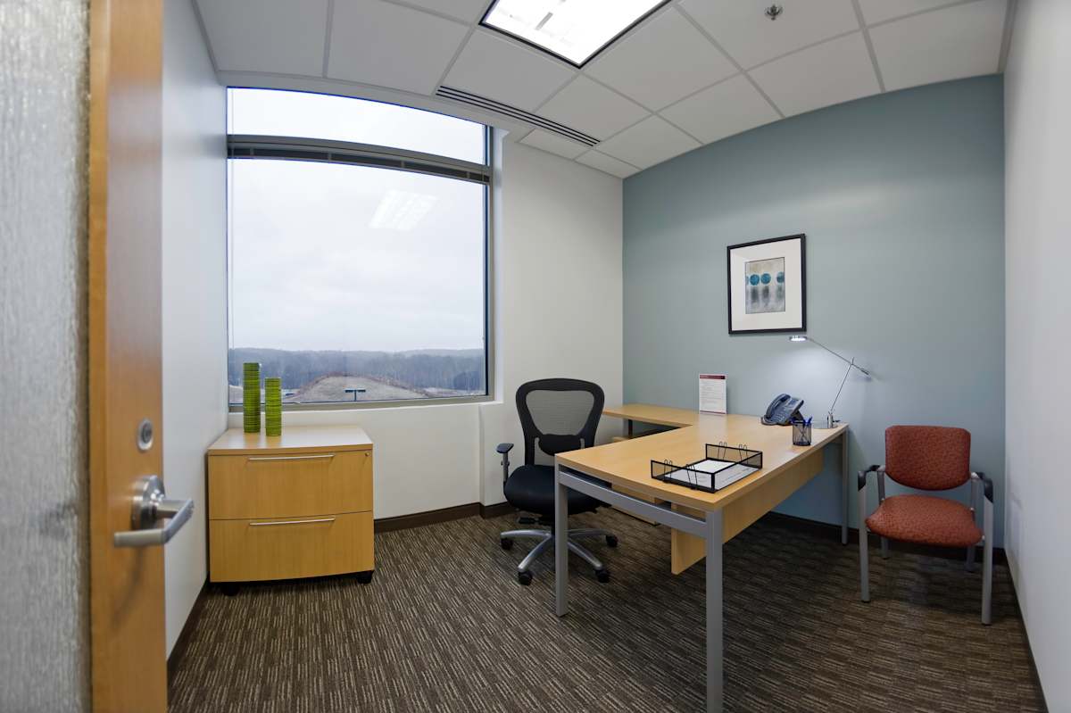 800 Corporate Drive photo 8