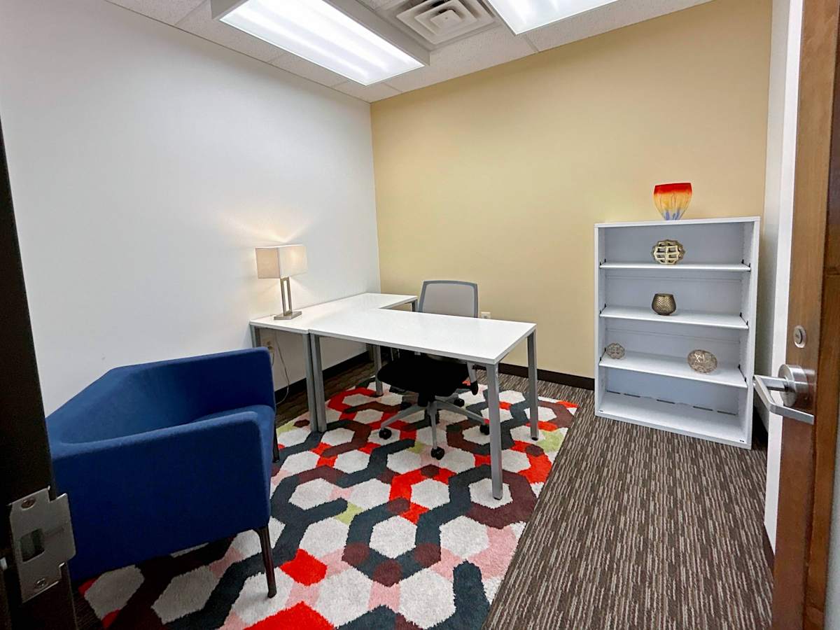 Central Park Corporate Center photo 3
