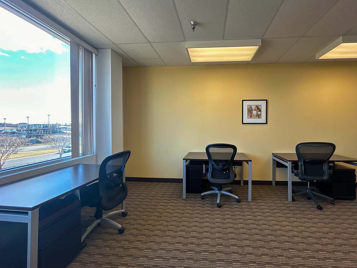 Central Park Corporate Center photo 11