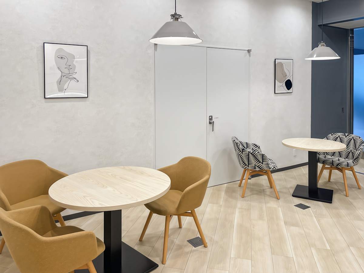 Regus - Bay Point Makuhari photo 6