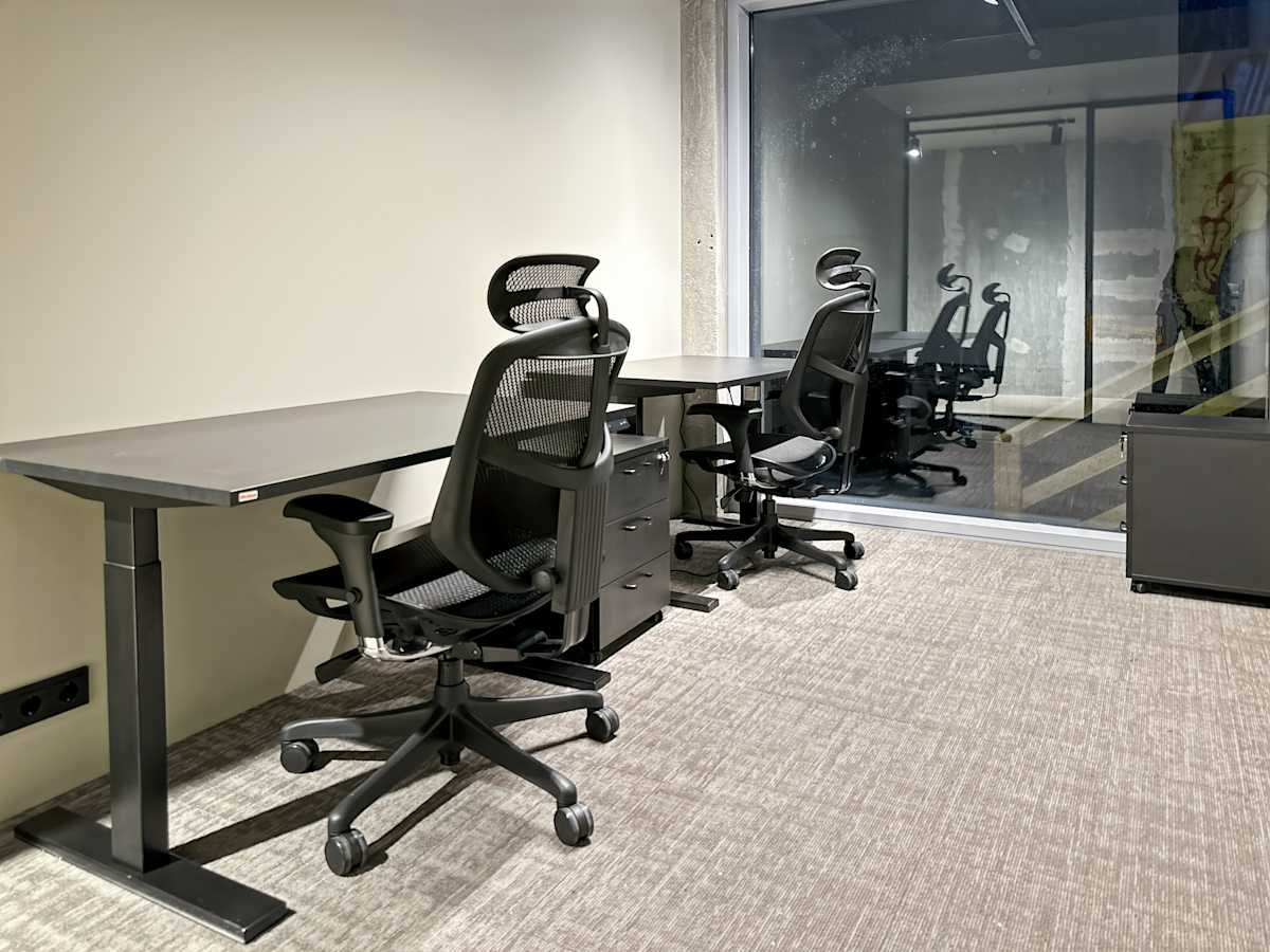 L27 photo 7