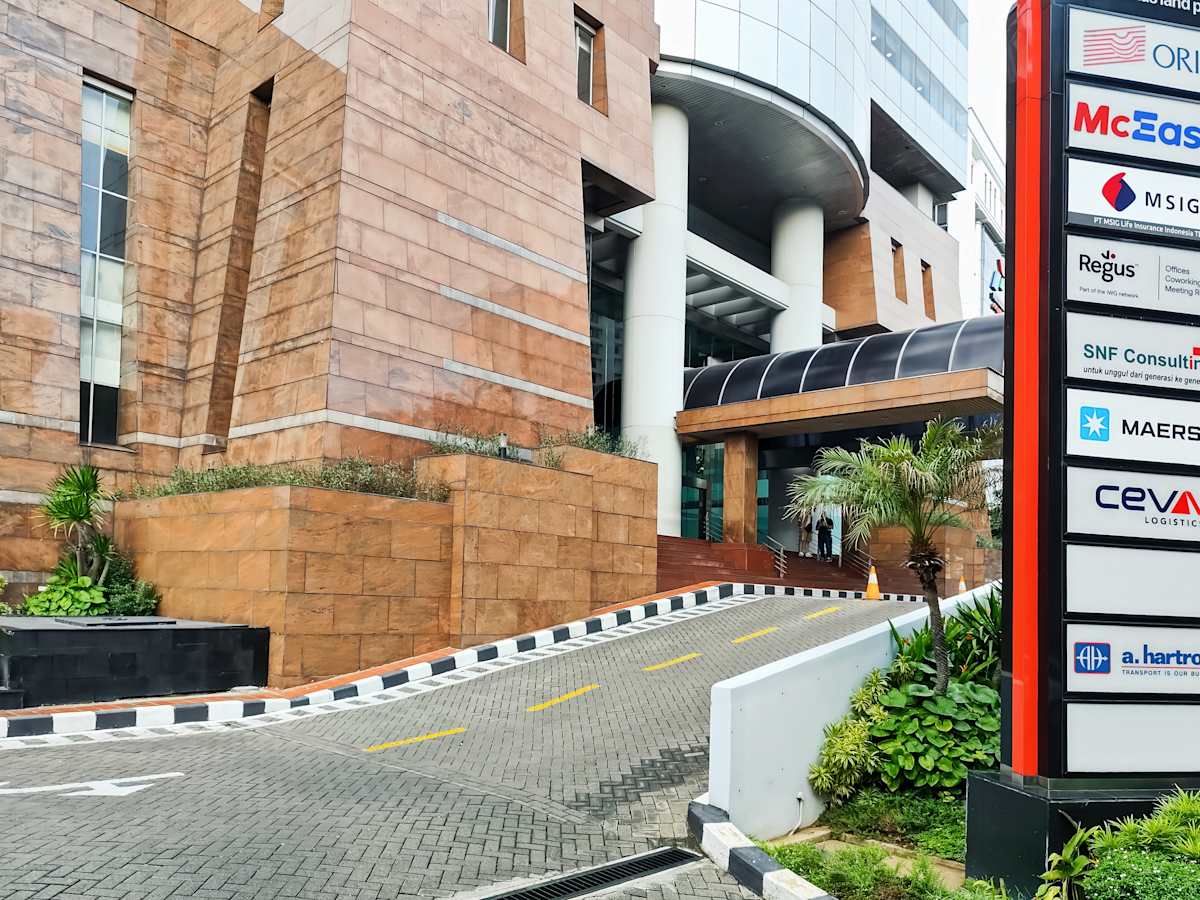 Sinarmas Land Plaza photo 1