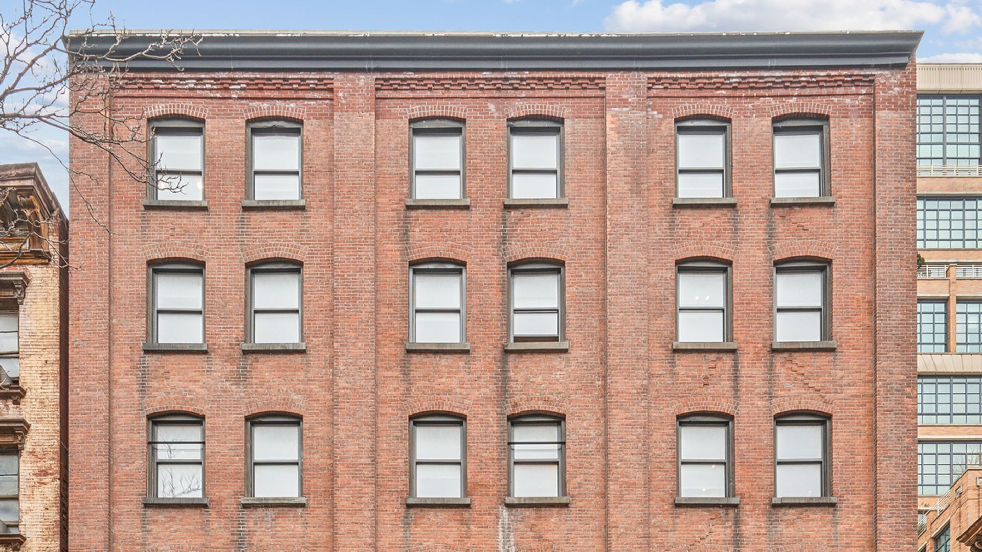 53 Beach Street photo 10