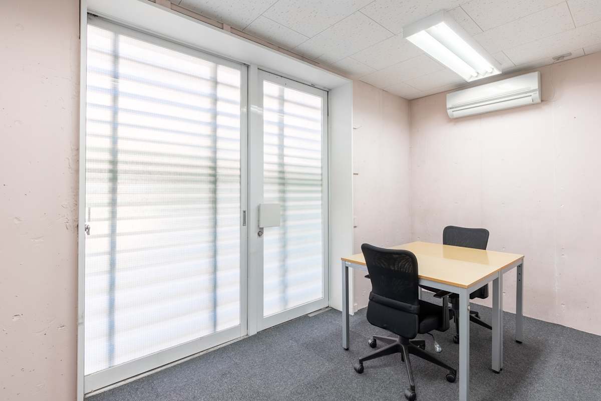 Regus - Azabu East Court photo 4