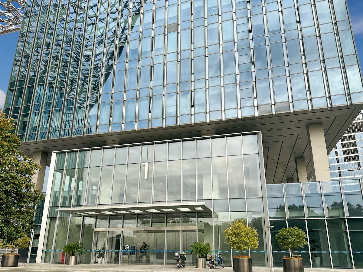 Regus - G60 photo 4