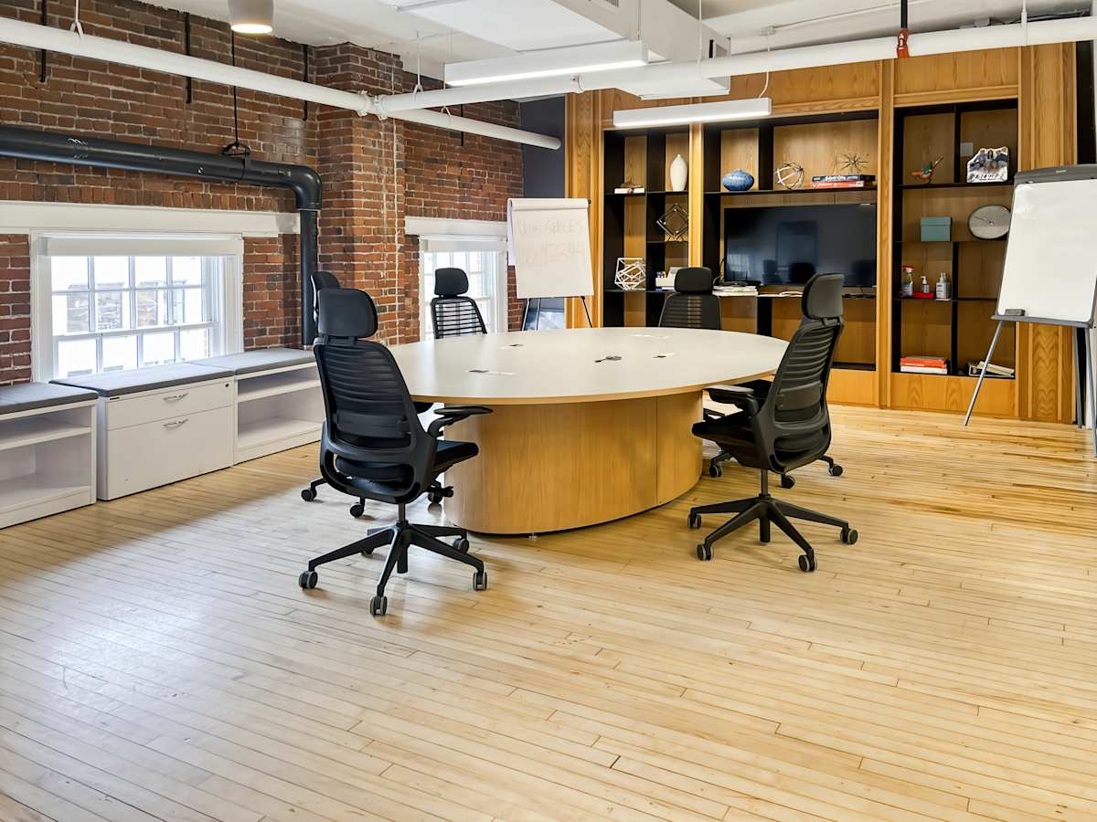 361 Newbury Street photo 3
