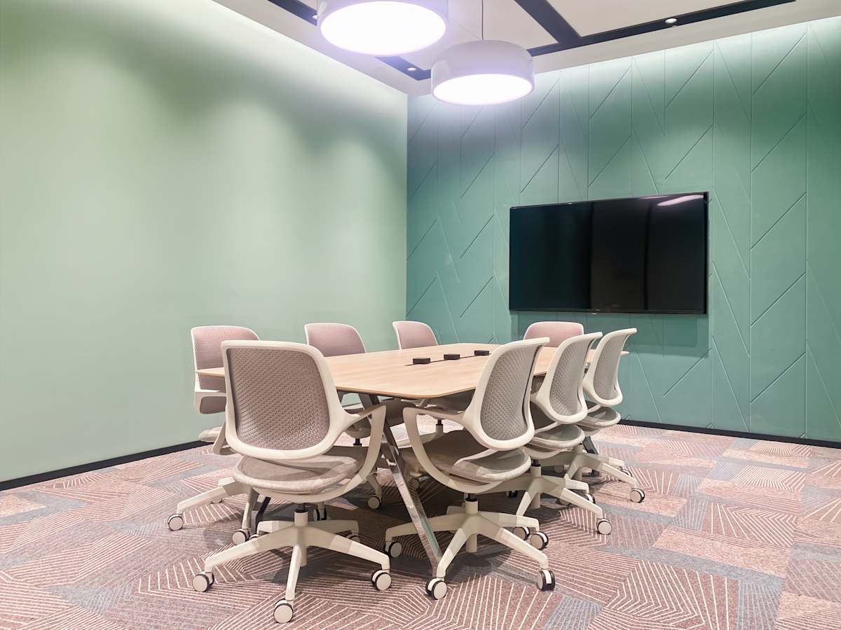 Regus - EIC photo 8