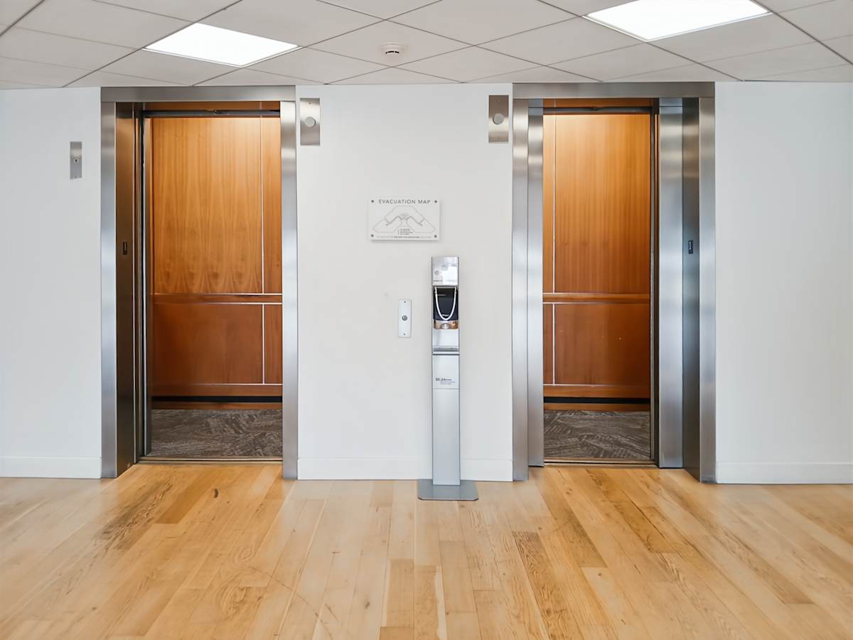Regus - Nichols Hills - 5600 N May Ave photo 12