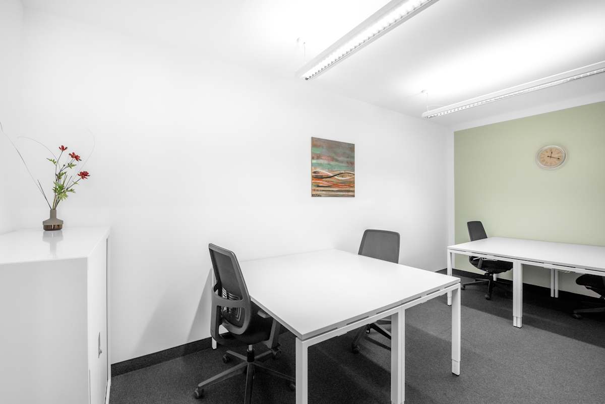 Regus City Tower photo 3