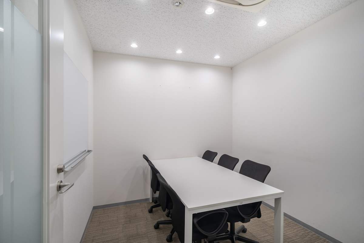 Regus - Sanjo COHJU Building photo 2