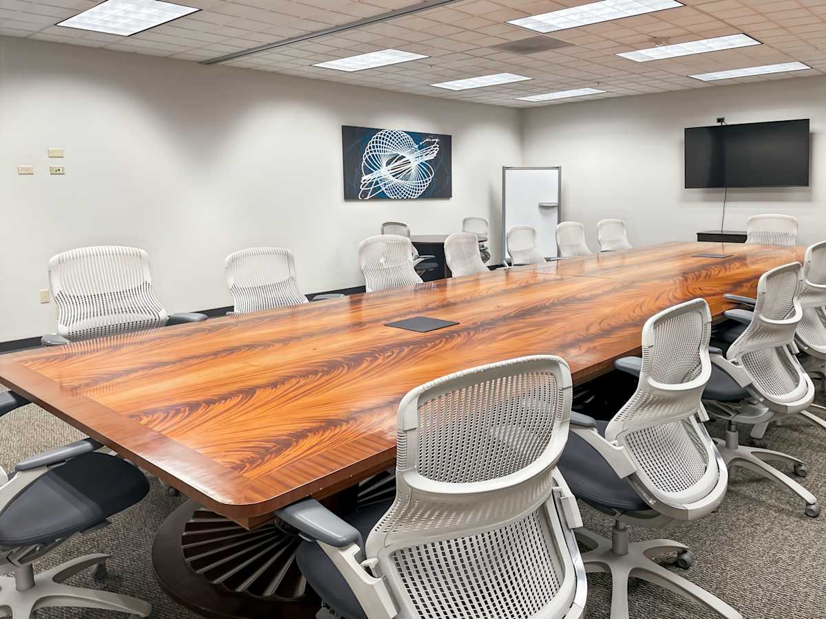 Regus - Tulsa, Sheridan Road photo 9