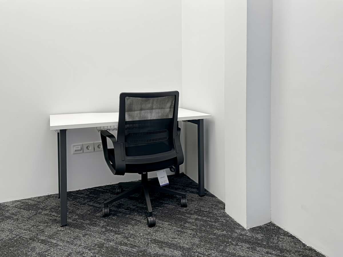 Regus - CitraLand City photo 8
