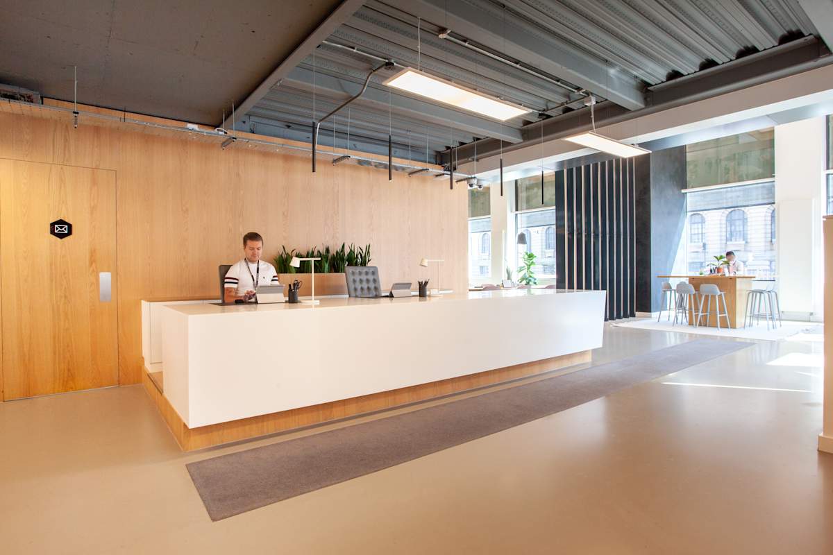 156 Great Charles Street photo 2