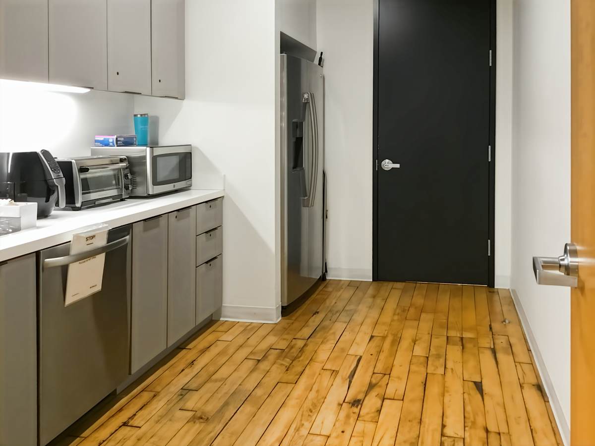 Spaces - 159 North Sangamon photo 2