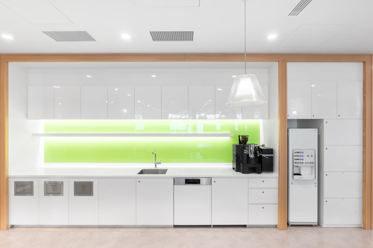 Regus - Daiya Gate Ikebukuro photo 6
