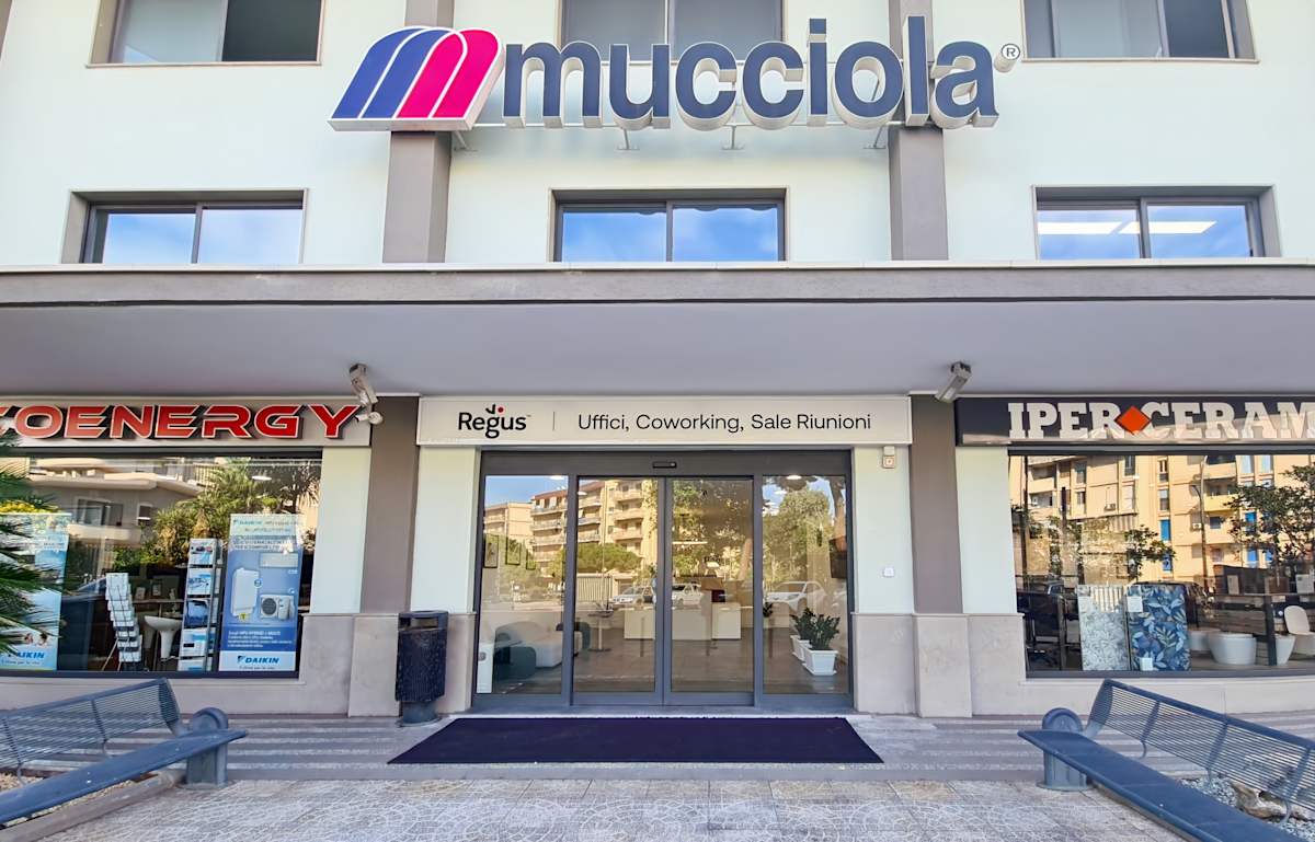 Regus - Reggio Calabria, Viale Calabria photo 11