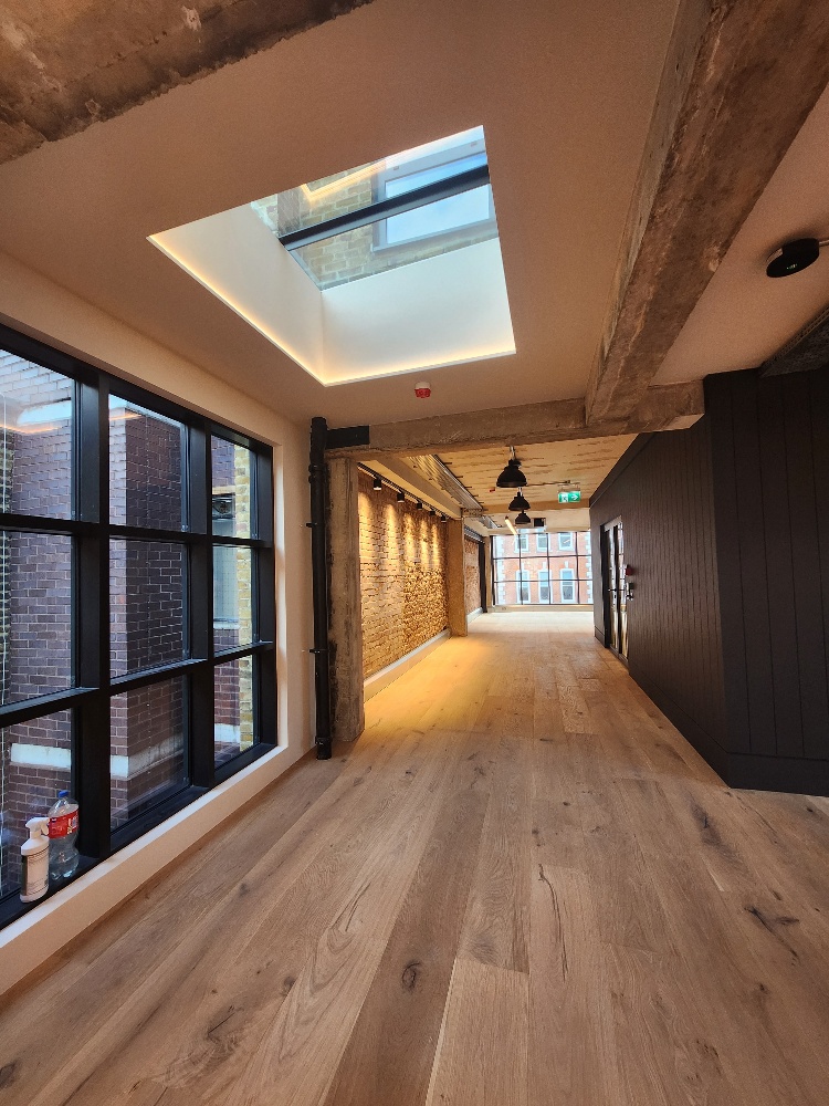 16 Mortimer Street photo 5